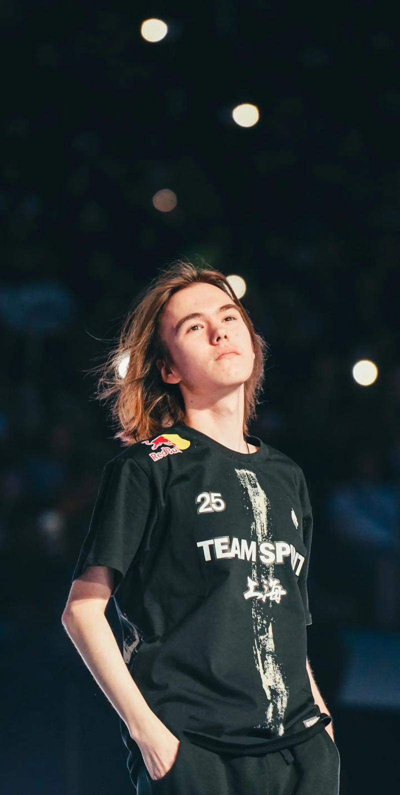 LPL春季赛今日首发名单：Uzi暂时无缘战RNG